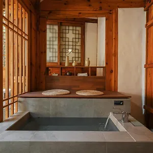 https://onyouheon-by-butler-lee-hanok-korean-traditional-house.hotels-seoul.net